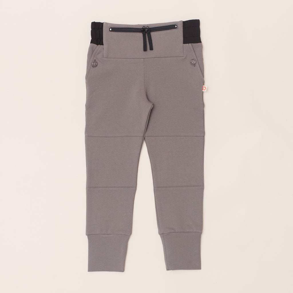 T1D Kids Sport Trousers with Adaptive Insulin Pump Pockets – Grey